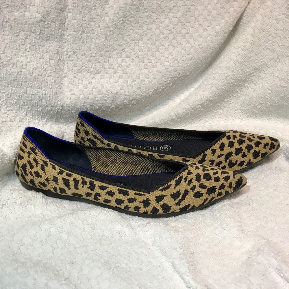 Leopard pointed toe Rothy’s
